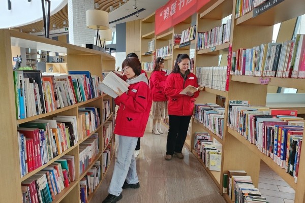 烏海供電公司聯(lián)合黨支部：開展“中華民族一家親，同心共筑中國夢”全民閱讀活動