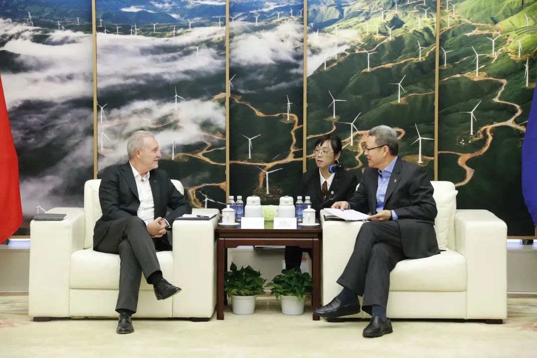 錢(qián)智民會(huì)見(jiàn)西班牙泰納通公司高級(jí)副總裁阿爾瓦雷斯