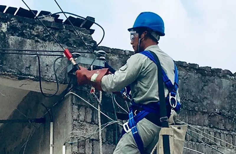 湖北通城：斷電三年的老屋，燈“亮了”