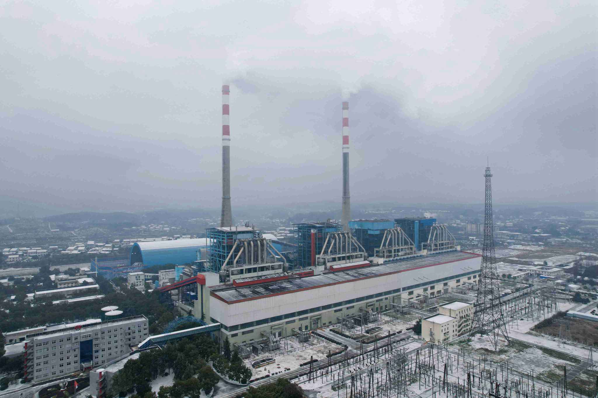 戰(zhàn)寒潮 保供電！這里的風(fēng)雪中涌現(xiàn)出奮進的石電藍