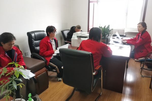 內(nèi)蒙古電力集團(tuán)烏海千里山供電公司：開展“感恩奮進(jìn)跟黨走，立足崗位做貢獻(xiàn)”主題宣講活動(dòng)