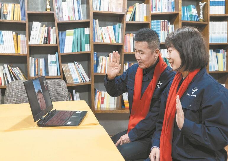 紅船精神代代傳 優(yōu)化服務(wù)促發(fā)展——記“國(guó)網(wǎng)楷?！眹?guó)家電網(wǎng)浙江電力(嘉興)紅船共產(chǎn)黨員服務(wù)隊(duì)