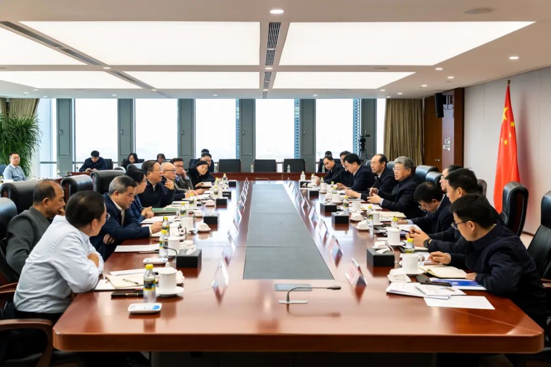 國(guó)家能源集團(tuán)董事長(zhǎng)劉國(guó)躍會(huì)見(jiàn)廣西壯族自治區(qū)政府黨組成員、國(guó)資委黨委書(shū)記秦如培