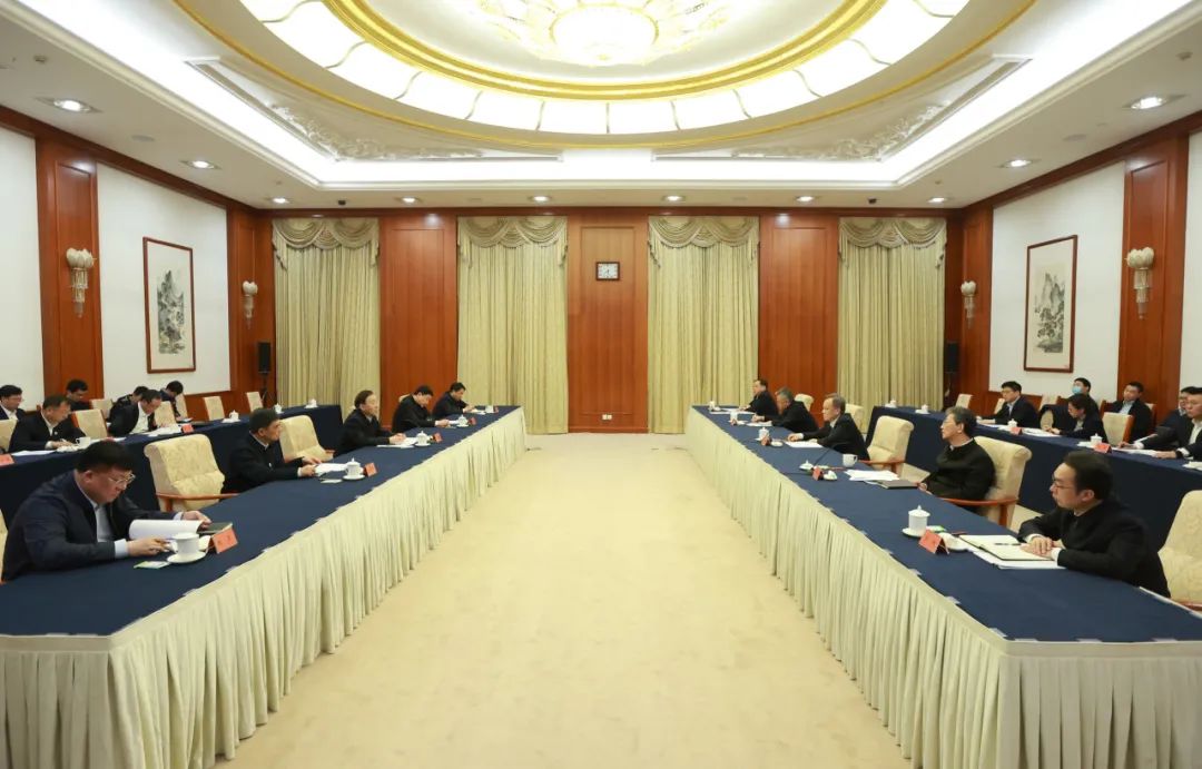 國家電網(wǎng)公司董事長辛保安、總經(jīng)理張智剛與天津市委書記陳敏爾、市長張工會談