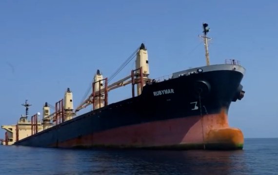 紅海危機(jī)進(jìn)入“3D”模式，海面熱戰(zhàn)不歇海底電纜被切斷