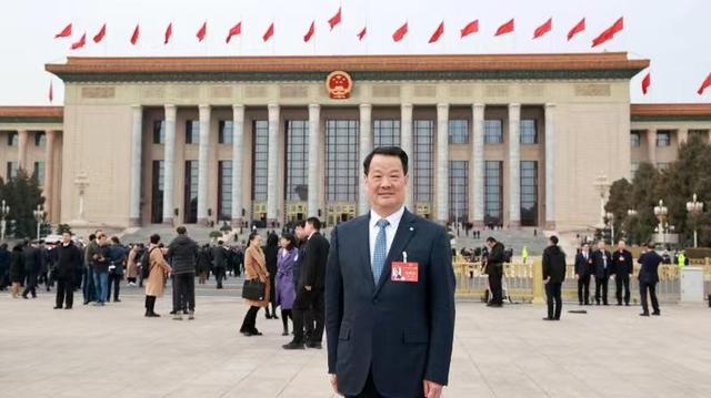 【兩會(huì)好聲音】彭壽院士建議：以應(yīng)用導(dǎo)向?yàn)橹黧w，真正實(shí)現(xiàn)綠色低碳產(chǎn)業(yè)高質(zhì)量發(fā)展