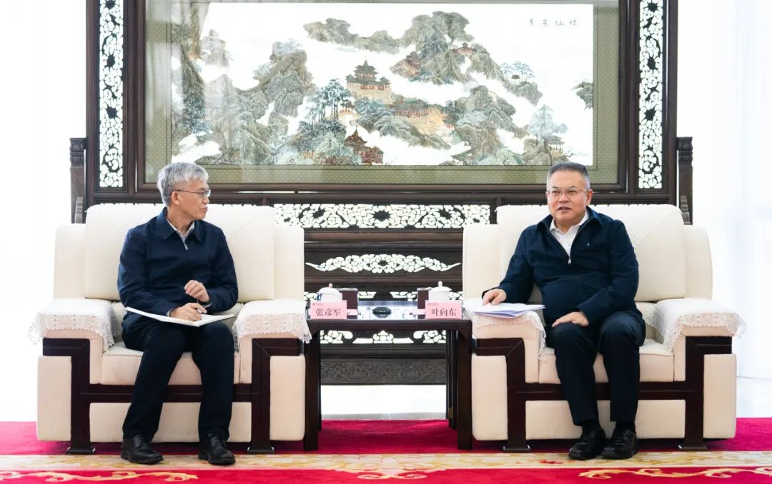 華電集團黨組副書記、董事、總經理葉向東會見東方電氣董事、總經理、黨組副書記張彥軍