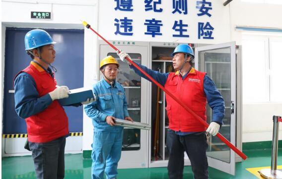 國(guó)網(wǎng)平?jīng)龉╇姽尽按涸L”促企營(yíng)商環(huán)境再優(yōu)化