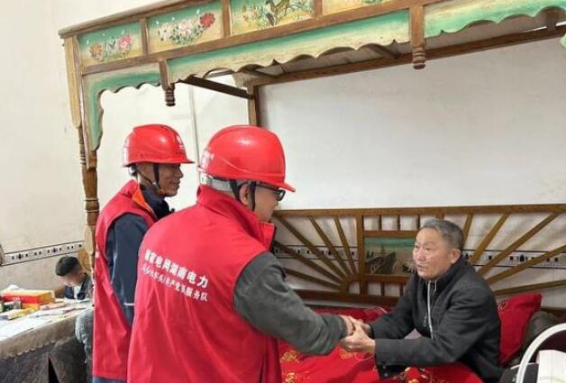 國網茶陵縣供電公司緊急為吸氧患者送上“救命電”