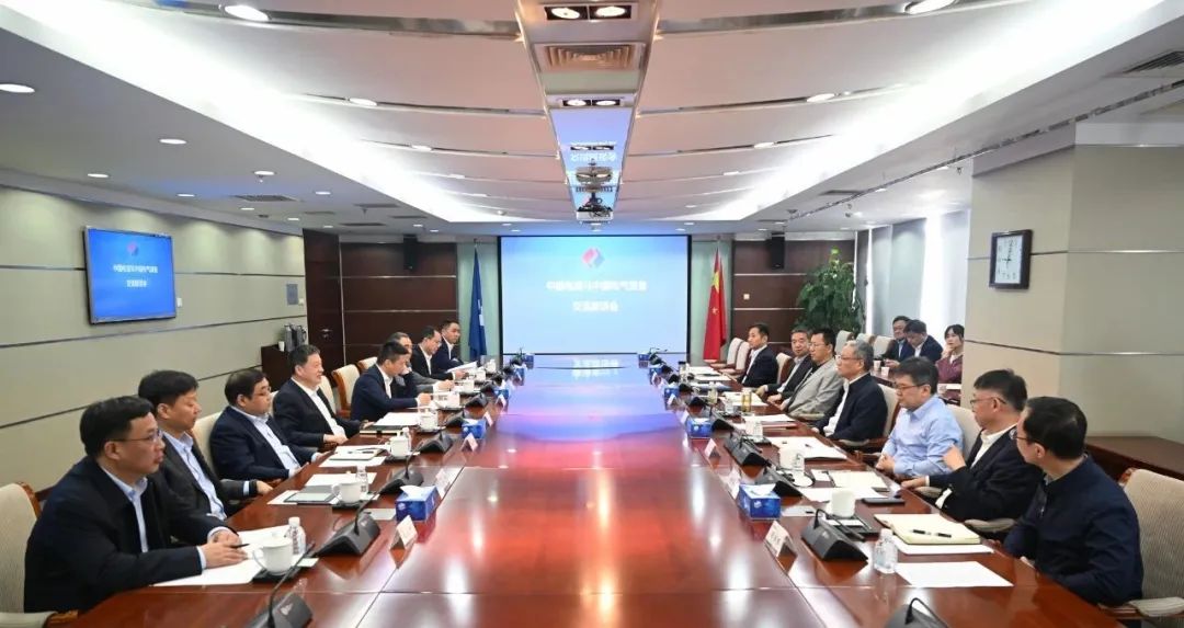 中國(guó)電氣裝備黨委副書(shū)記、總經(jīng)理周群拜訪中國(guó)電建黨委副書(shū)記、總經(jīng)理王斌