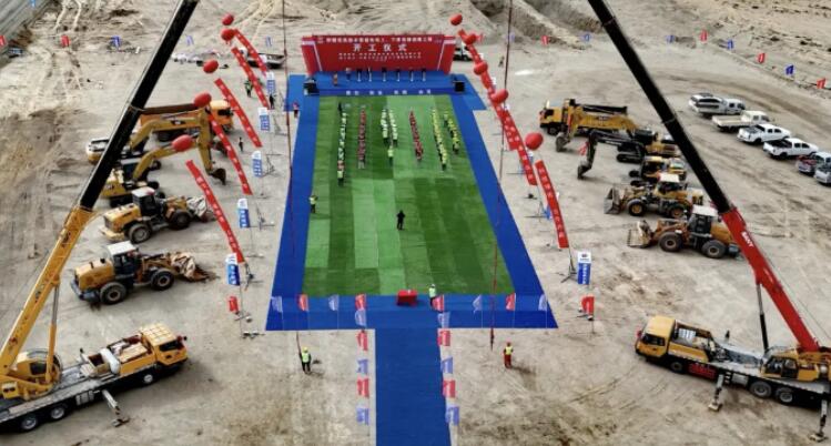 新疆若羌抽水蓄能電站上、下庫連接道路工程開工