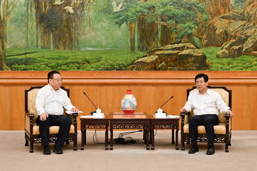 中核集團總經(jīng)理、黨組副書記申彥鋒拜會福建省委副書記、省長趙龍