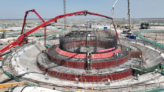全球緯度最高、東北地區(qū)首座塔式光熱電站完成吸熱塔基礎(chǔ)澆筑