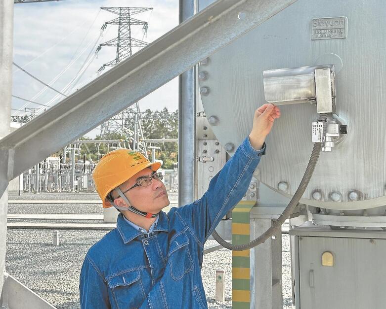 【國網(wǎng)工匠】徐波:在機器人智能巡檢領(lǐng)域不斷創(chuàng)新攻關(guān)