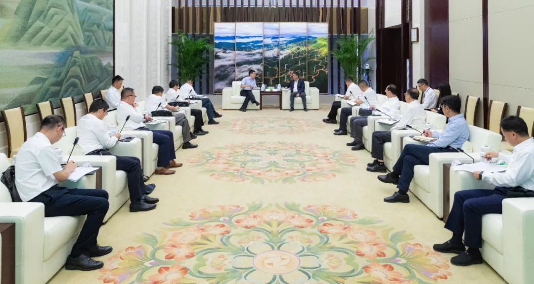 國家電投黨組書記、董事長劉明勝會(huì)見上海電氣黨委書記、董事長吳磊