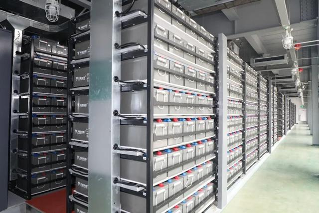 應(yīng)對(duì)用電高峰，小電池派上大用場(chǎng)