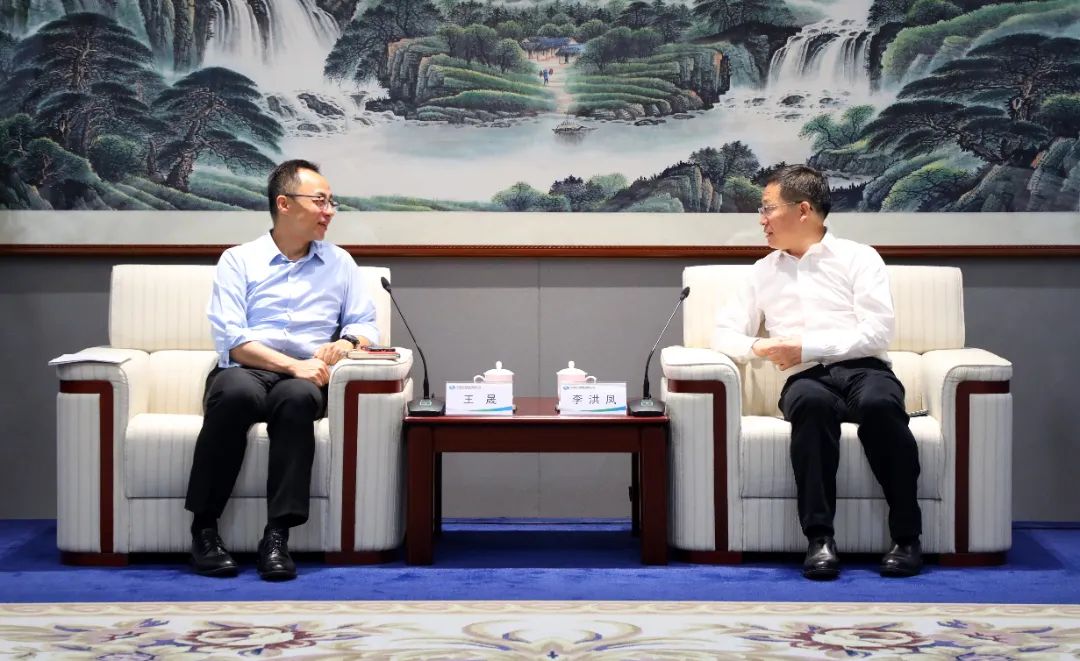 中國(guó)電氣裝備黨委書記、董事長(zhǎng)李洪鳳會(huì)見銀河證券黨委書記、董事長(zhǎng)王晟