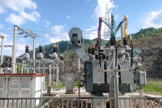 廣西昭平縣35千伏仙回變電站擴建工程順利投運