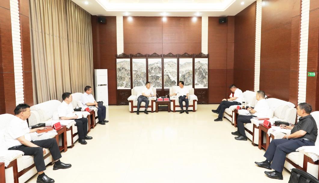 貴州發(fā)耳發(fā)電公司系統(tǒng)傳達學習李奕與六盤水市委書記張定超、市長李巍座談會精神