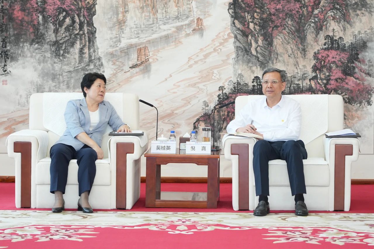 中國(guó)能建黨委副書(shū)記、總經(jīng)理倪真與湖南省委常委、長(zhǎng)沙市委書(shū)記吳桂英會(huì)談