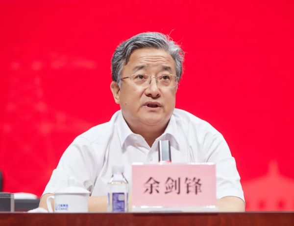 中核集團(tuán)黨組書記、董事長余劍鋒赴核工業(yè)學(xué)院天津校區(qū)指導(dǎo)工作