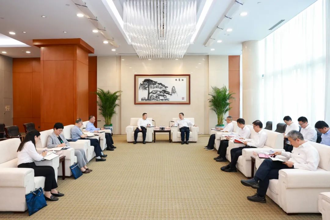 華能集團(tuán)公司總經(jīng)理張文峰會(huì)見中國(guó)國(guó)新董事長(zhǎng)徐思偉、總經(jīng)理莫德旺