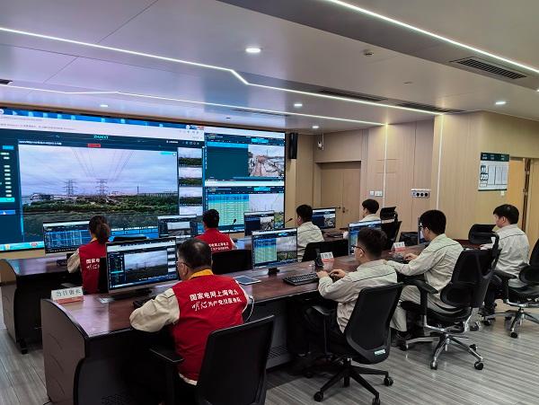 國網(wǎng)上海超高壓公司全力迎戰(zhàn)臺風(fēng)“普拉?！?全力確保城市主電網(wǎng)安全穩(wěn)定運(yùn)行