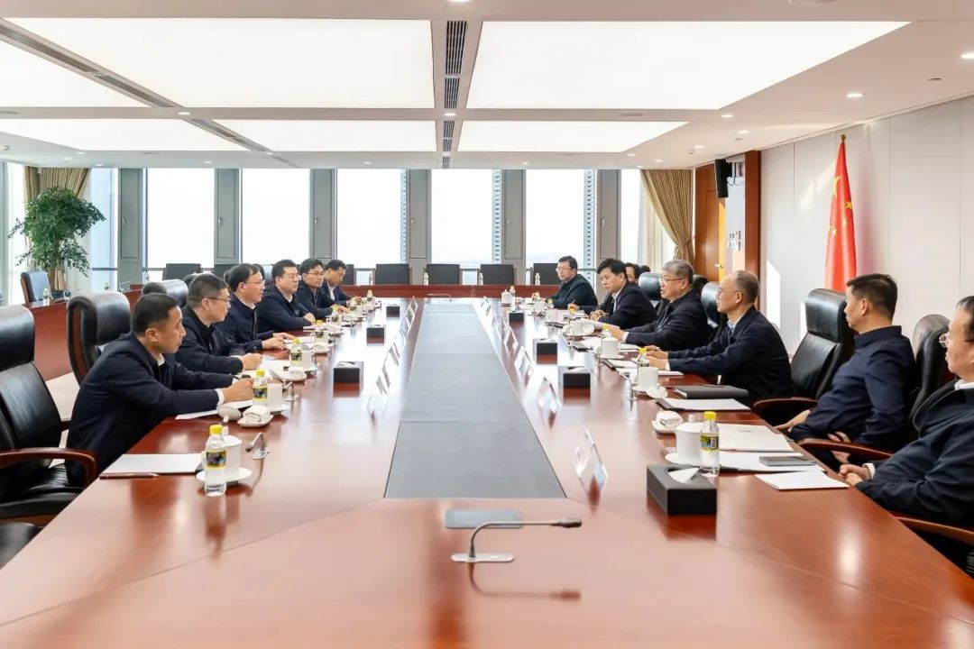 國(guó)家能源集團(tuán)黨組書記、董事長(zhǎng)劉國(guó)躍與中國(guó)大唐黨組副書記、總經(jīng)理張傳江會(huì)談