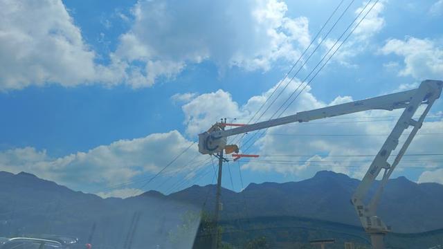 畢節(jié)市郊供電局成功投運(yùn)10千伏撒昌線，提升供電可靠性