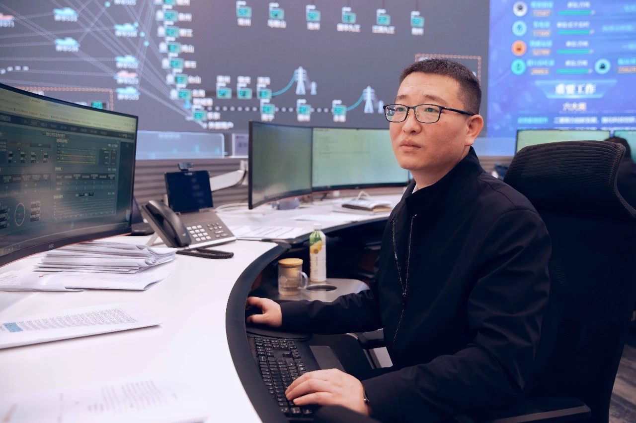 劉海峰：以創(chuàng)新融合 “戰(zhàn)略 + 運(yùn)營(yíng)”，基石系統(tǒng)構(gòu)建者