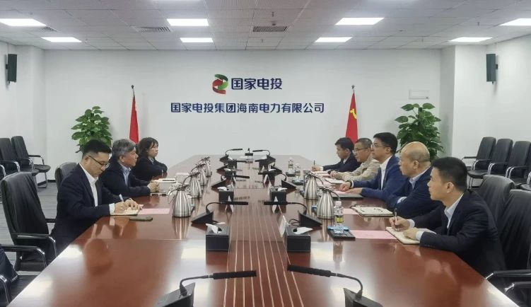 劉波濤會(huì)見(jiàn)國(guó)電投財(cái)務(wù)公司黨委書(shū)記、董事長(zhǎng)李云峰