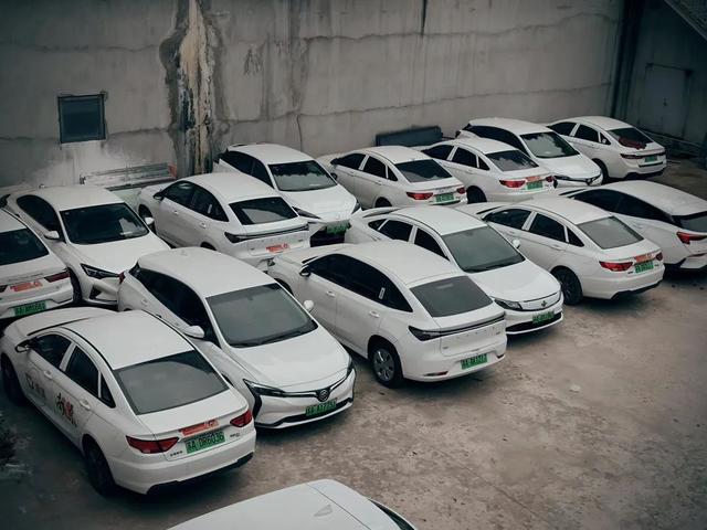 新能源網約車頻遭“拒保”，“一險難求”難在哪?