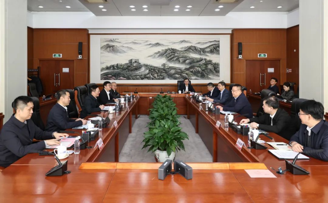 中核集團(tuán)會(huì)見哈電集團(tuán)總經(jīng)理、黨委副書記黃偉一行