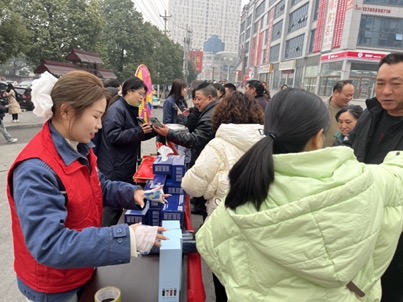 貴州遵義正安供電局：供電送祝福，情暖返鄉(xiāng)路