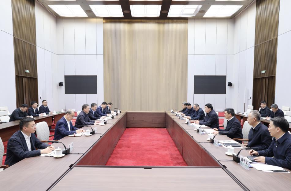 中國電氣裝備董事長李洪鳳、總經(jīng)理周群拜訪國家電網(wǎng)公司董事長張智剛、總經(jīng)理龐驍剛