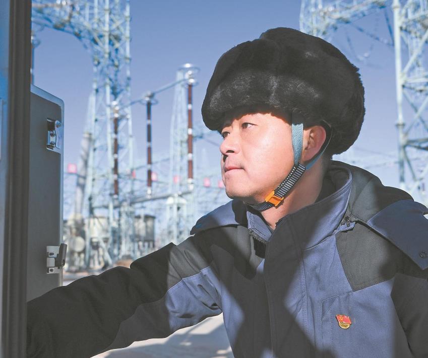 【國(guó)網(wǎng)特等勞模】丁寧：拓展專業(yè)邊界，守護(hù)設(shè)備安全