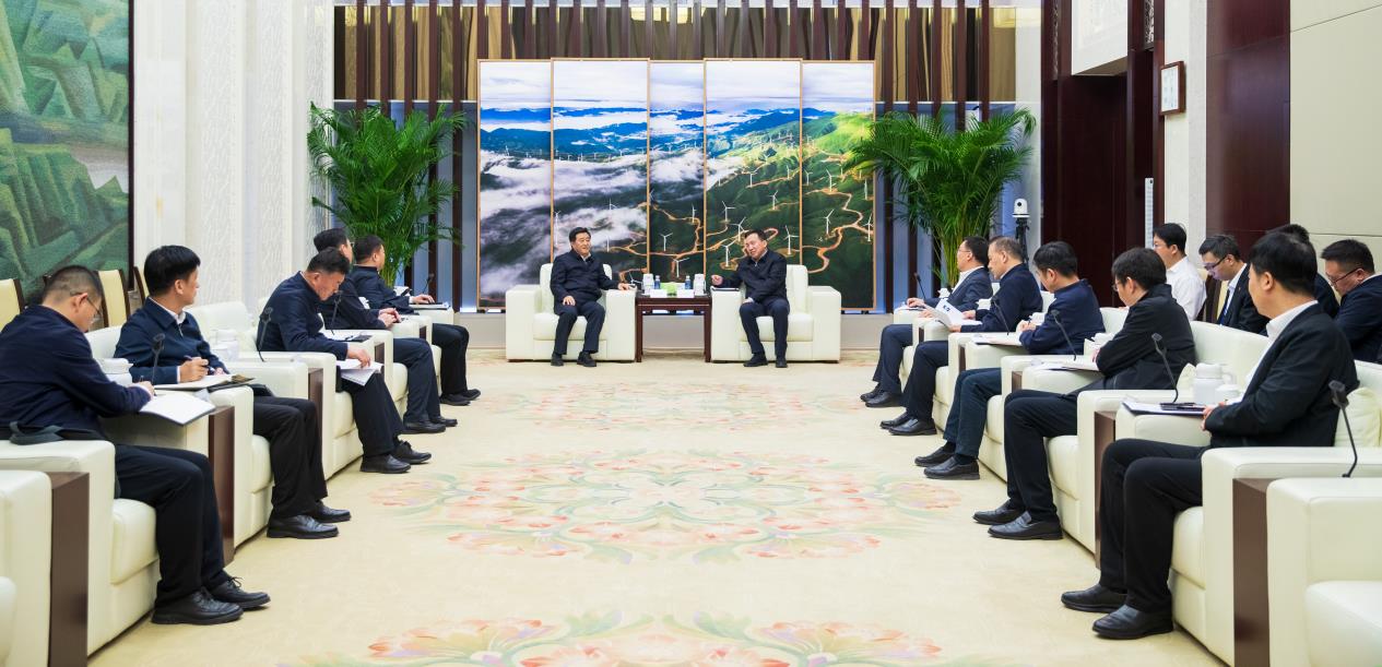國家電投集團(tuán)與內(nèi)蒙古自治區(qū)巴彥淖爾市座談