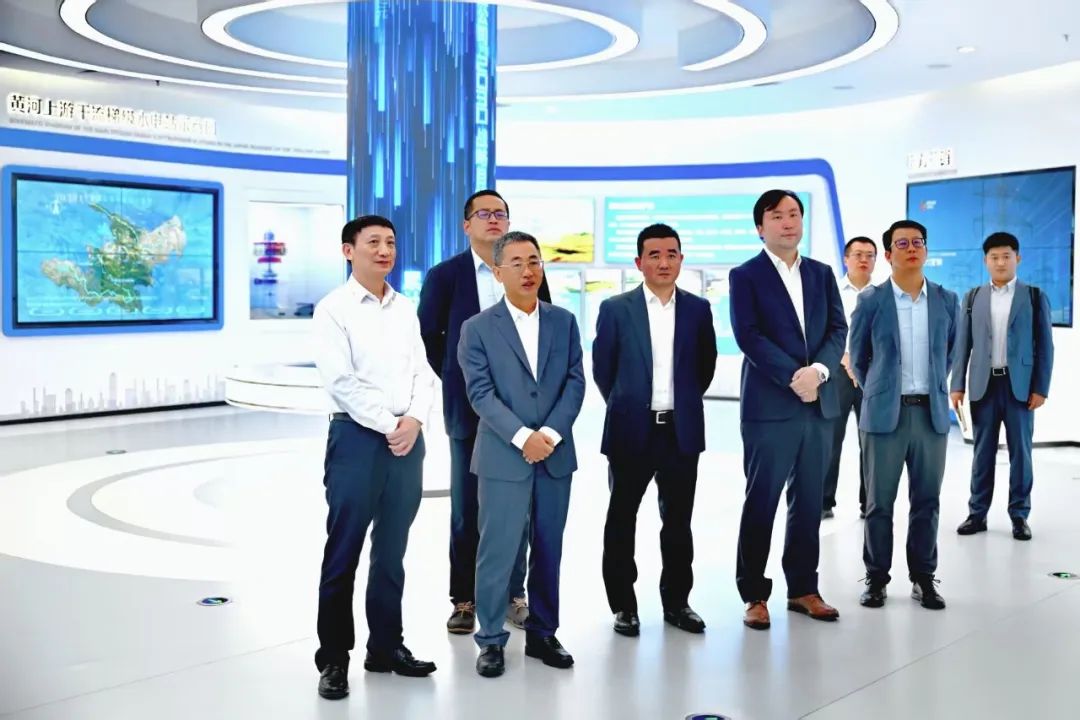 黃河公司黨委書記、董事長姚小彥會見華為董事、華為數(shù)字能源總裁侯金龍