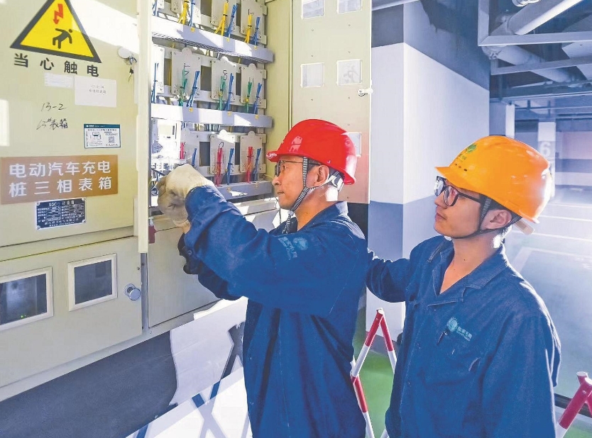 于洪波：讓配電網(wǎng)線路“零閃?！? /></a></div>
				<div   id=